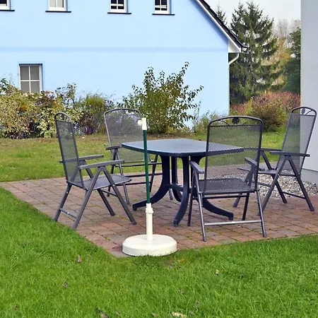 Reetdachhaus Im Fischerdorf Ferienhaus Freest