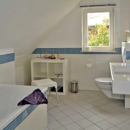 Reetdachhaus Im Fischerdorf Freest