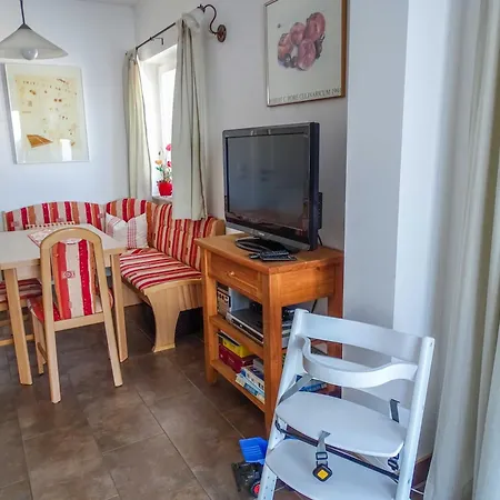 Reetdachhaus Im Fischerdorf * Freest