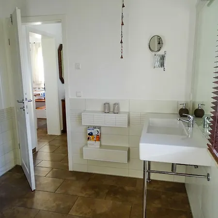 Ferienhaus Reetdachhaus Im Fischerdorf *